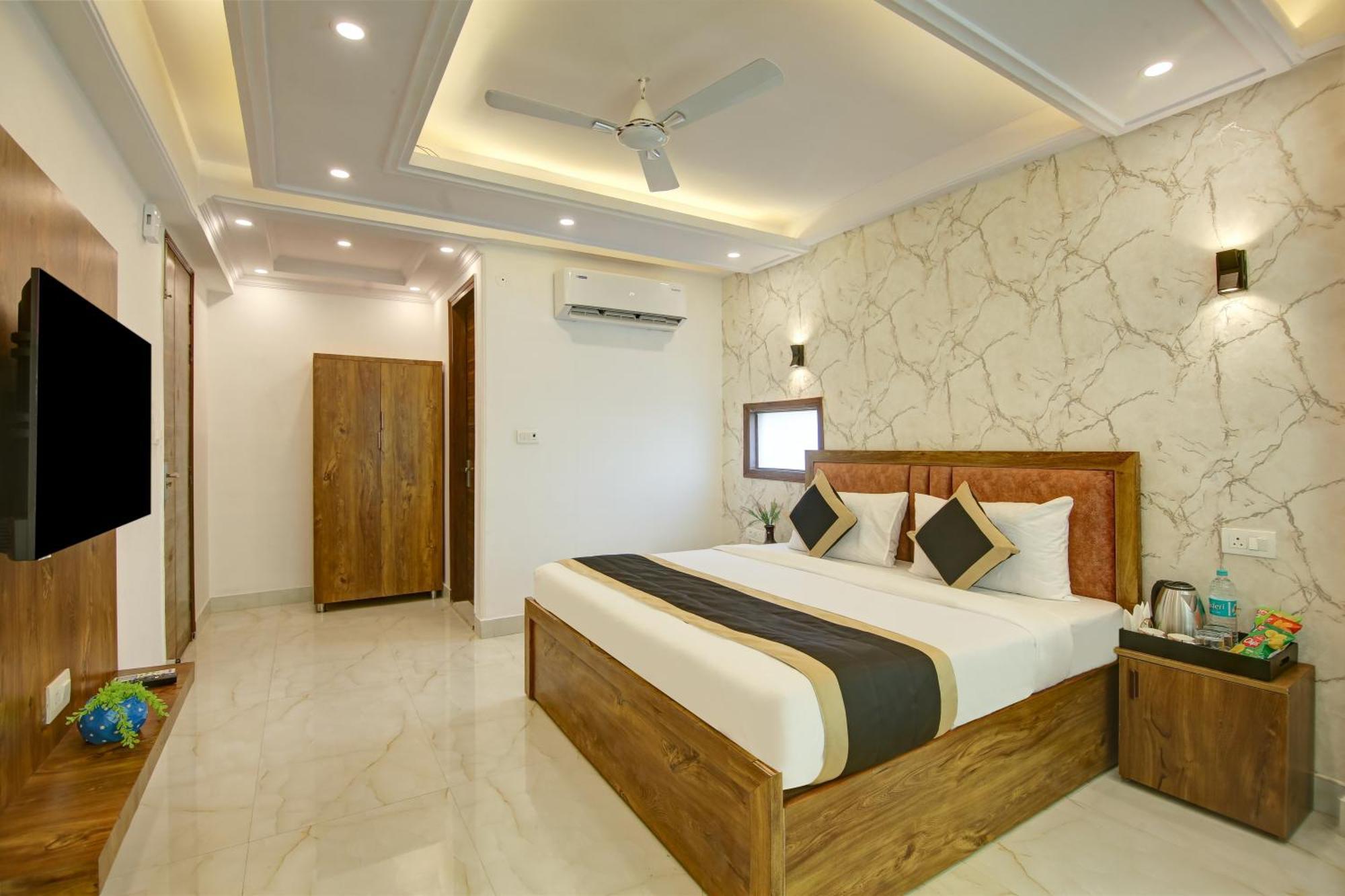 Hotel The Emporio Grand Near Vaishali Metro Station Ghaziabad Eksteriør bilde