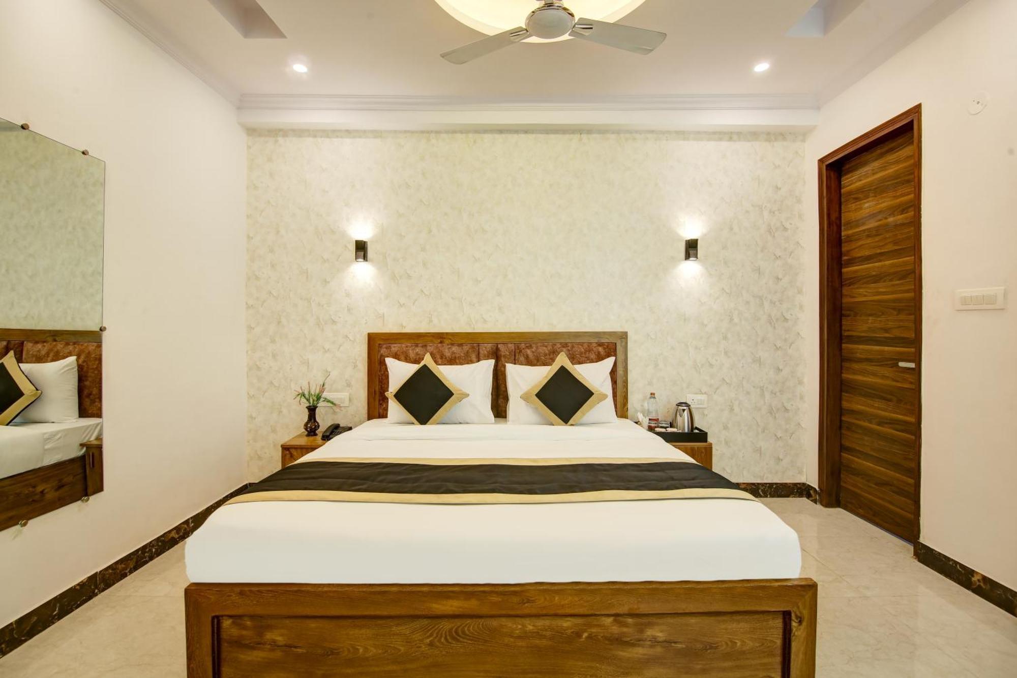 Hotel The Emporio Grand Near Vaishali Metro Station Ghaziabad Eksteriør bilde