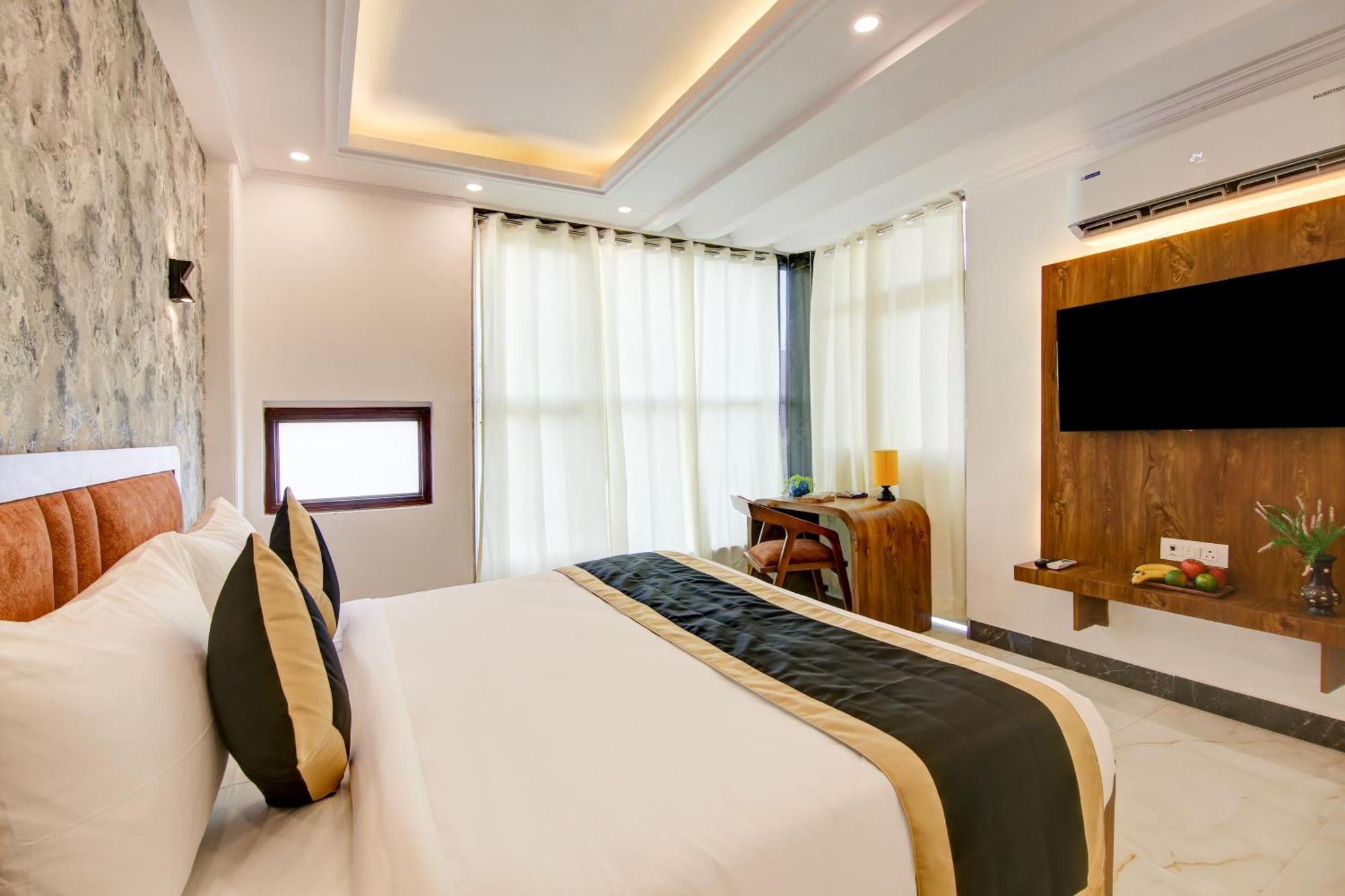 Hotel The Emporio Grand Near Vaishali Metro Station Ghaziabad Eksteriør bilde
