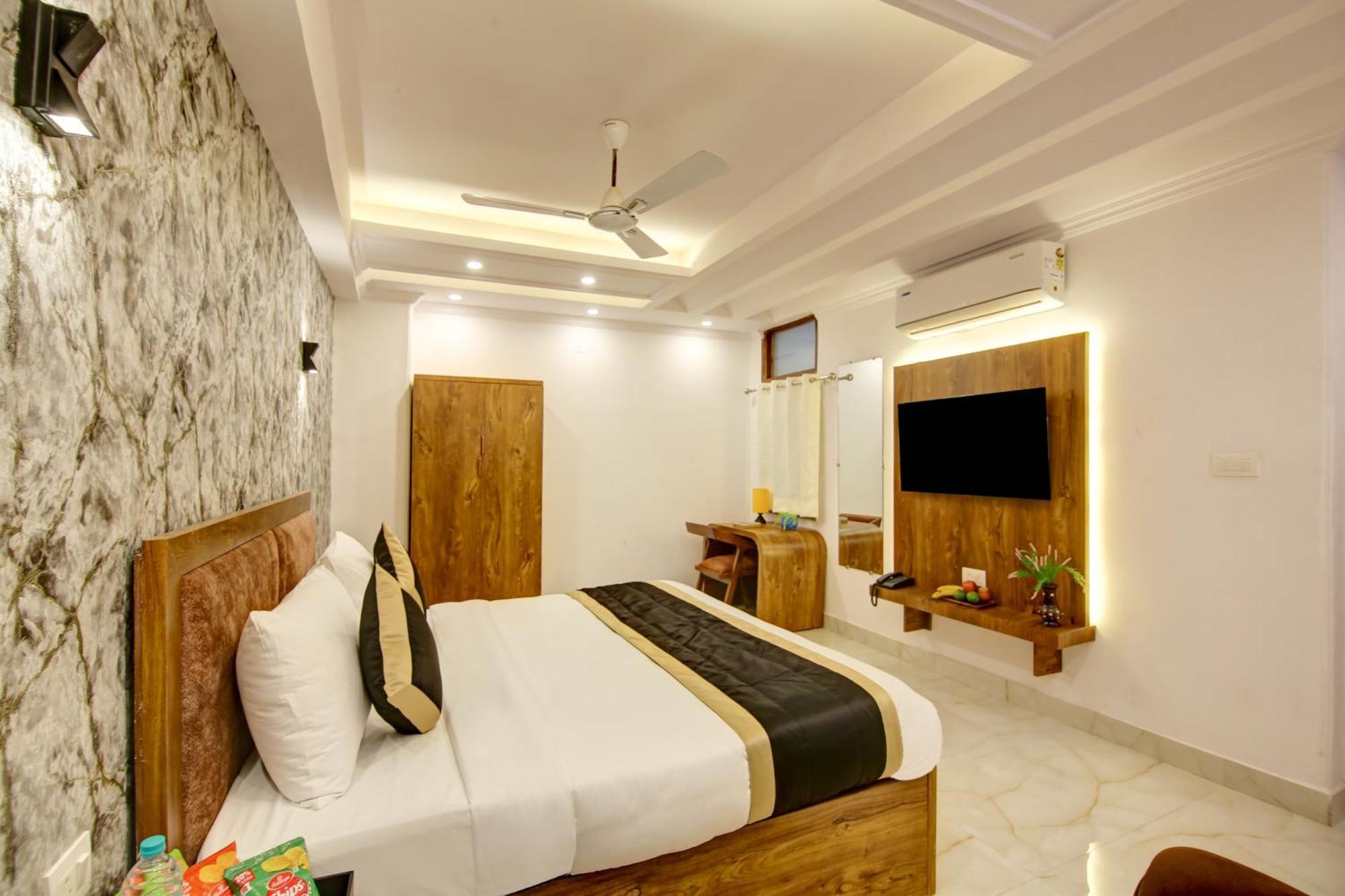 Hotel The Emporio Grand Near Vaishali Metro Station Ghaziabad Eksteriør bilde