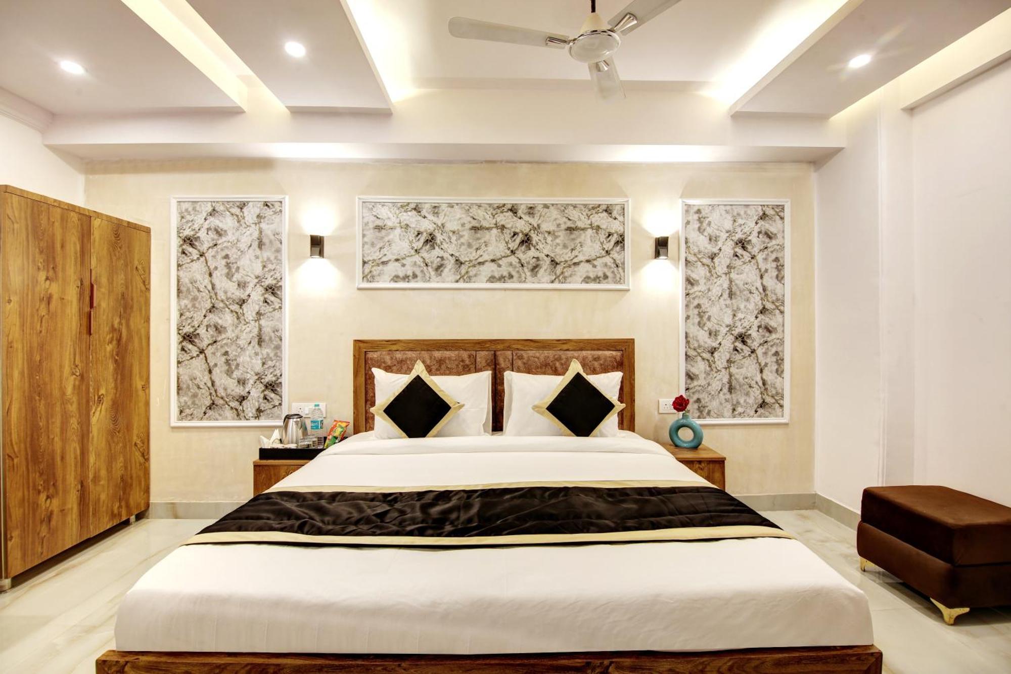 Hotel The Emporio Grand Near Vaishali Metro Station Ghaziabad Eksteriør bilde